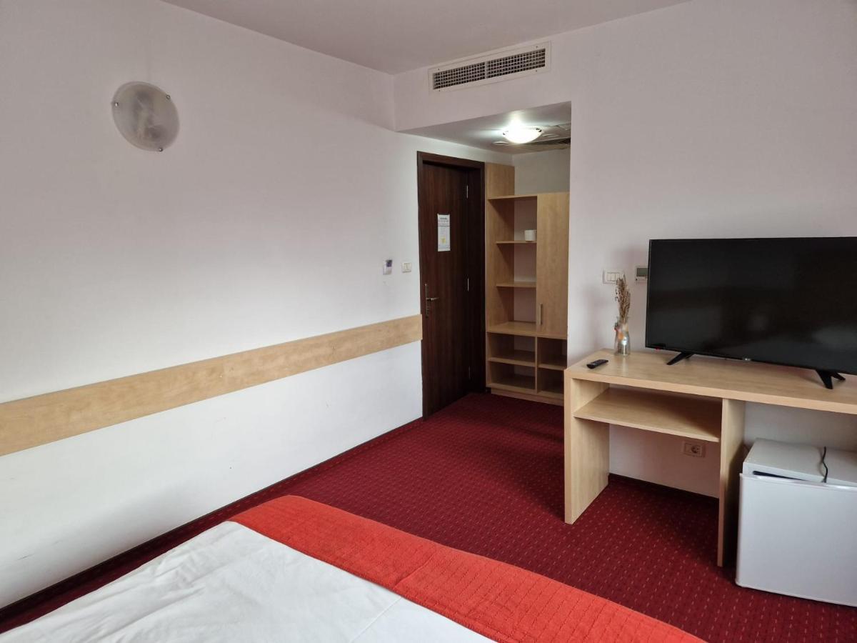 Pensiunea Carpe Diem Ramnicu Valcea Exterior photo